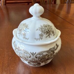 Bavaria Porcelain Seltmann Weiden Baroque Rheingau sugar bowl with lid